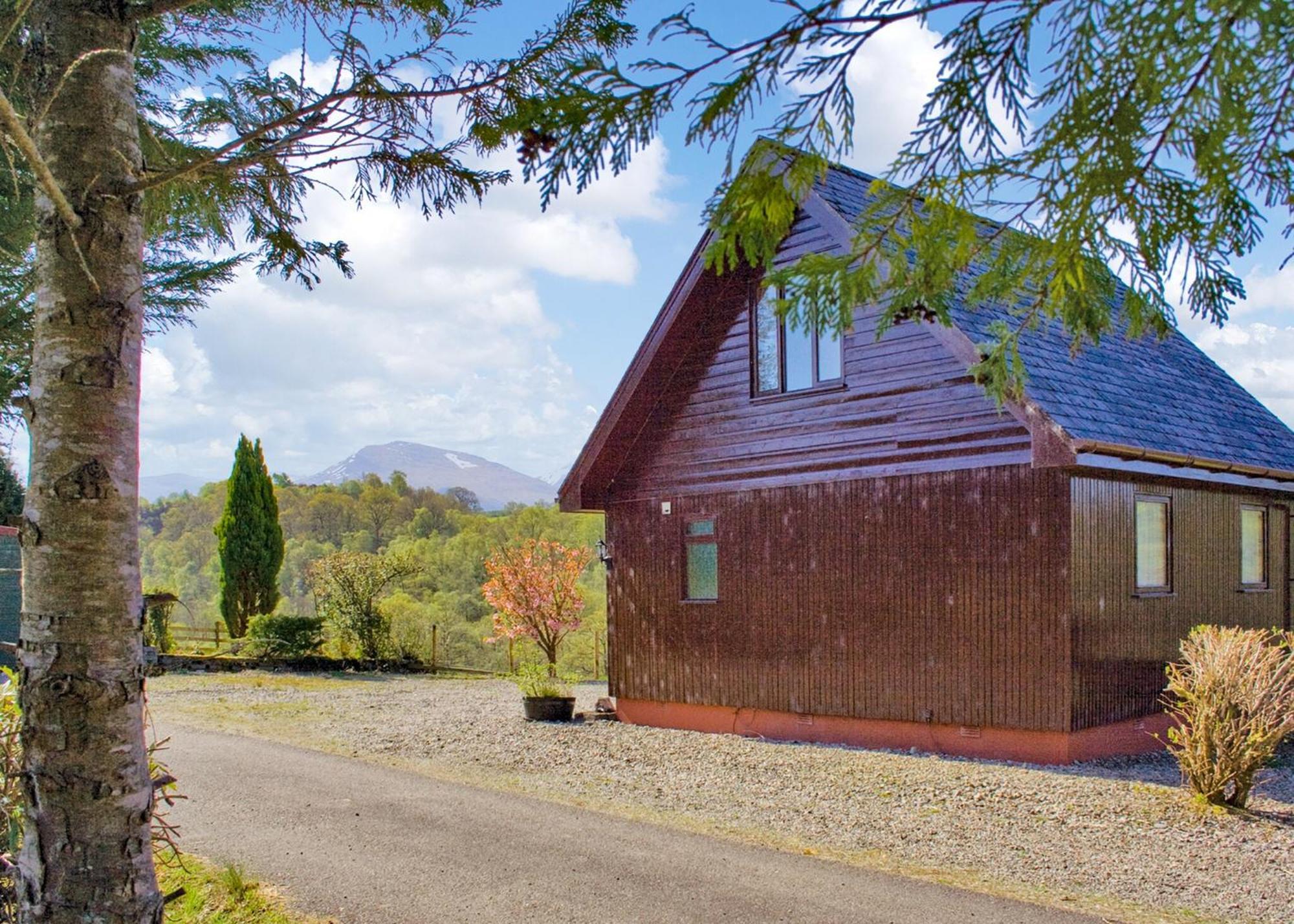 Gairlochy Park Hotel Exterior photo